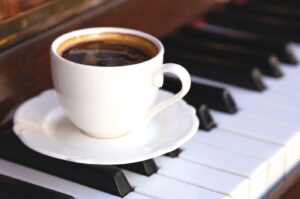 Mehr über den Artikel erfahren Kaffeestunde mit Musik 14. Dezember